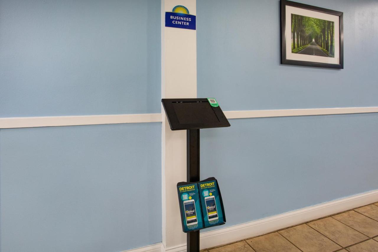 Travelodge By Wyndham Livonia Canton Novi Detroit Area Eksteriør bilde